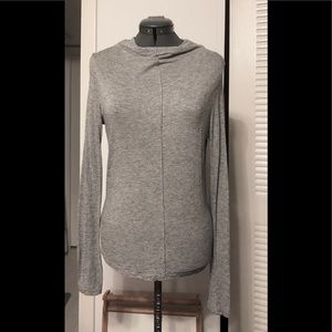 ZARA GRAY LONG SLEEVE TOP LIKE NEW SIZE L